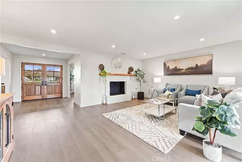 Living - 718 Kenoak, Placentia, CA 92870 photo 3 of 5