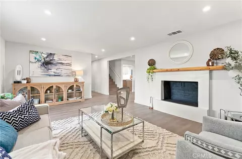 Living - 718 Kenoak, Placentia, CA 92870 photo 4 of 5