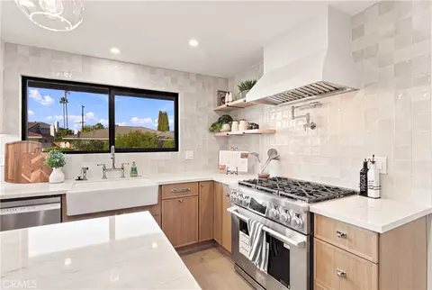 Kitchen - 718 Kenoak, Placentia, CA 92870 photo 7 of 7