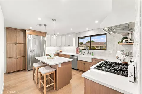 Kitchen - 718 Kenoak, Placentia, CA 92870 photo 1 of 7