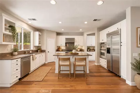 Kitchen - 45000 Vine Clf, Temecula, CA 92592 photo 2 of 3