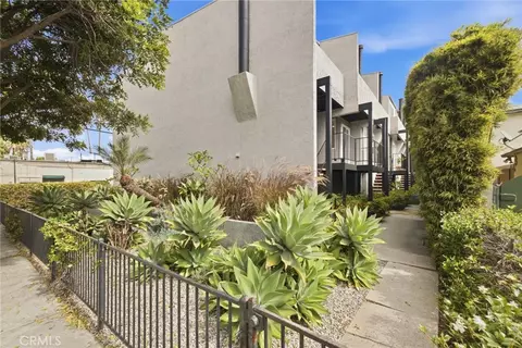 4018 Redwood Ave UNIT B, Los Angeles, CA 90066