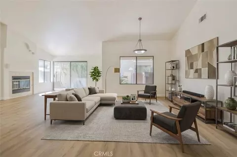 Living - 5192 Galano Dr, Camarillo, CA 93012 photo 2 of 9