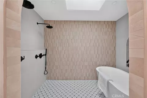 Bath - 5092 Equestrian, Orange, CA 92869 photo 8 of 9