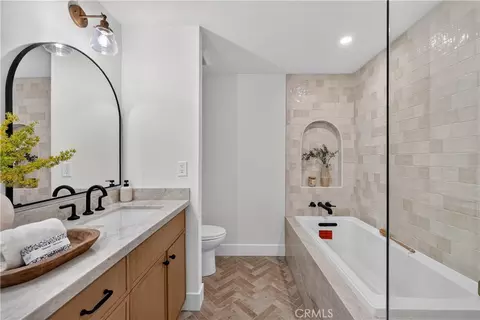 Bath - 5092 Equestrian, Orange, CA 92869 photo 2 of 9