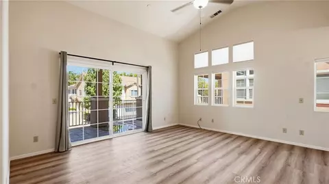 Living - 93 Kansas #602, Redlands, CA 92373 photo 3 of 6