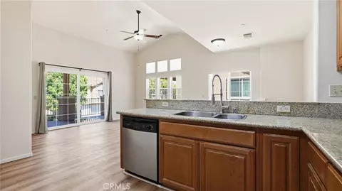 Living - 93 Kansas #602, Redlands, CA 92373 photo 6 of 6