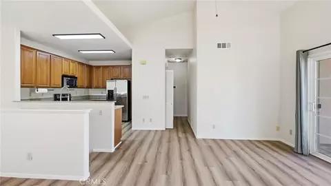 Living - 93 Kansas #602, Redlands, CA 92373 photo 4 of 6