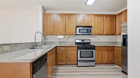 Kitchen - 93 Kansas #602, Redlands, CA 92373 photo 1 of 2
