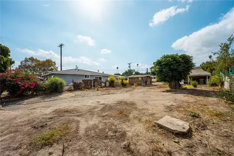 Exterior - 920 E 3rd St, Corona, CA 92879 photo 3 of 5
