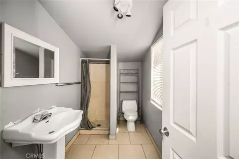 Bath - 920 E 3rd St, Corona, CA 92879 photo 1 of 1