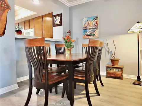 Dining - 4717 E 4th, Long Beach, CA 90814 photo 1 of 2