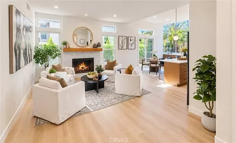 Living - 6727 E Pinnacle Pointe, Orange, CA 92869 photo 2 of 4