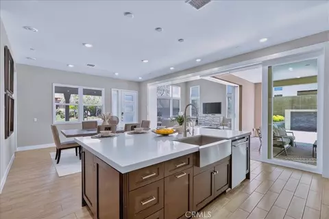 Kitchen - 168 Crossover, Irvine, CA 92618 photo 6 of 6