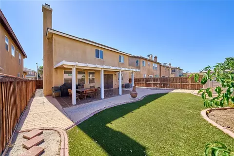 Exterior - 10249 Jennifer, Hesperia, CA 92345 photo 2 of 8