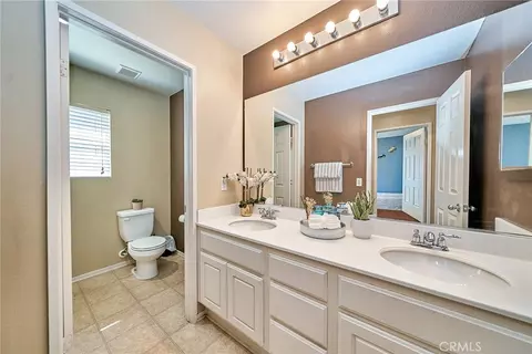 Bath - 10249 Jennifer, Hesperia, CA 92345 photo 5 of 6