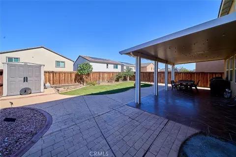 Exterior - 10249 Jennifer, Hesperia, CA 92345 photo 5 of 8