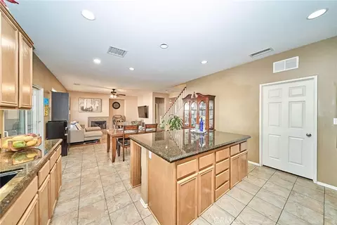 Kitchen - 10249 Jennifer, Hesperia, CA 92345 photo 4 of 5