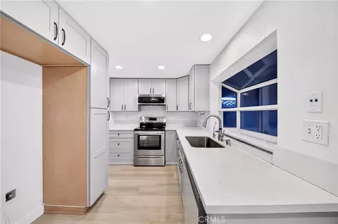 Kitchen - 4657 Larwin, Cypress, CA 90630 photo 1 of 2