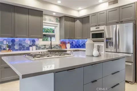 Kitchen - 4040 E 6th, Long Beach, CA 90814 photo 1 of 4