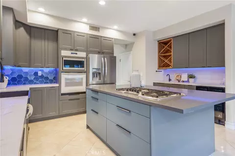 Kitchen - 4040 E 6th, Long Beach, CA 90814 photo 3 of 4