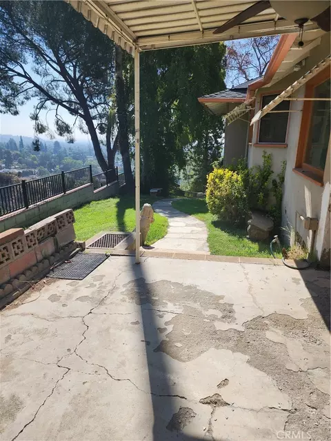 Exterior - 502 Mesa, Monrovia, CA 91016 photo 5 of 10