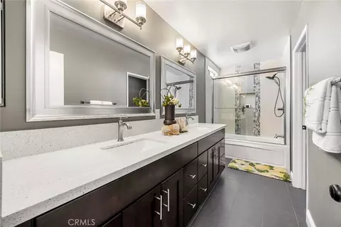 Bath - 2519 Regency Cir, Fullerton, CA 92833 photo 1 of 2