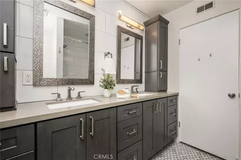 Bath - 4900 E Chapman #52, Orange, CA 92869 photo 2 of 3