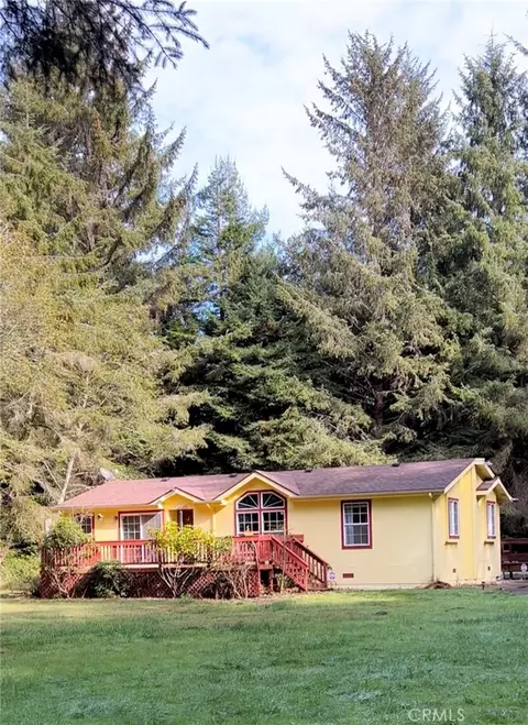 150 Dell Ln, Crescent City, CA 95531
