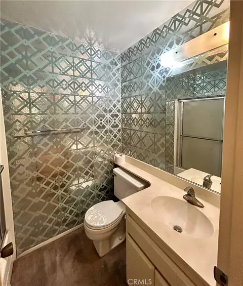 Bath - 7890 E Spring St #15E, Long Beach, CA 90815 photo 4 of 4
