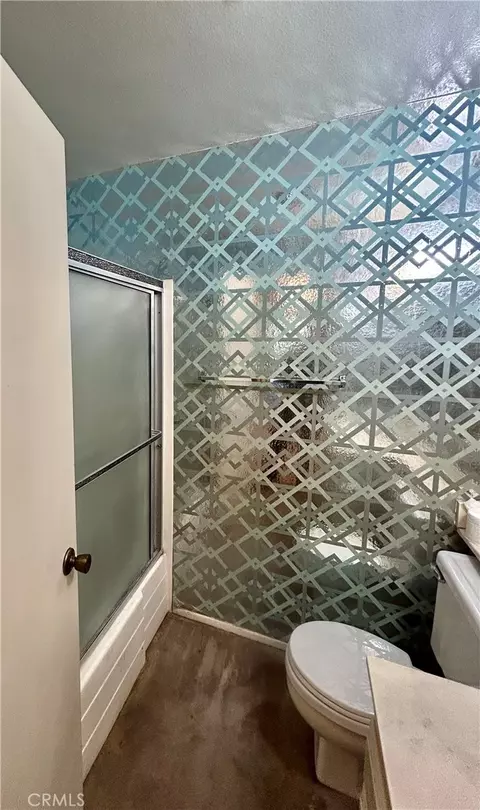 Bath - 7890 E Spring St #15E, Long Beach, CA 90815 photo 3 of 4