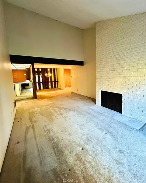 Living - 7890 E Spring St #15E, Long Beach, CA 90815 photo 4 of 7