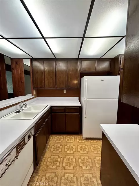Kitchen - 7890 E Spring St #15E, Long Beach, CA 90815 photo 2 of 2
