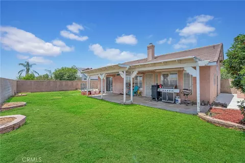 Exterior - 7581 Stoney Creek Dr, Highland, CA 92346 photo 5 of 5