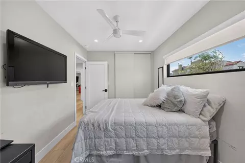 Bedroom - 5725 E Ocean, Long Beach, CA 90803 photo 4 of 5