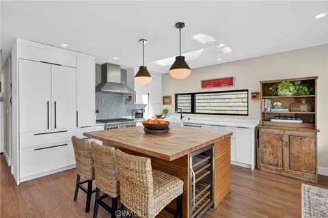 Kitchen - 5725 E Ocean, Long Beach, CA 90803 photo 2 of 11