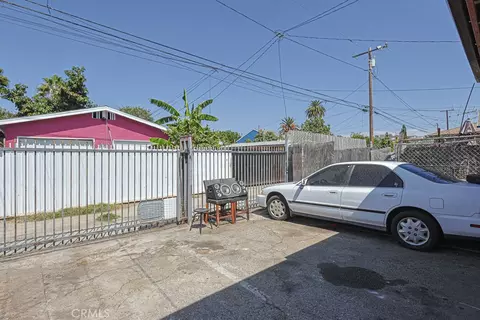 Exterior - 1019 E 21st, Long Beach, CA 90806 photo 6 of 7