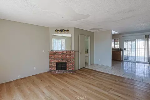Living - 1019 E 21st, Long Beach, CA 90806 photo 2 of 4