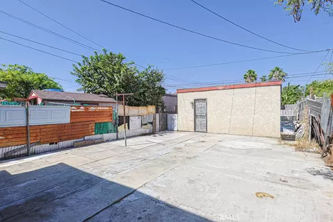 Exterior - 1019 E 21st, Long Beach, CA 90806 photo 3 of 7