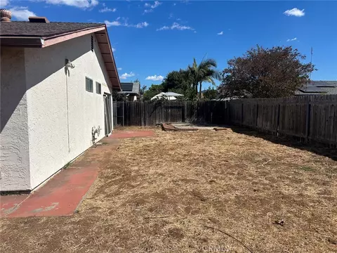 945 Sendero, Escondido, CA 92026 photo 4