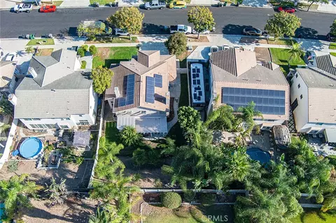 View/Area - 1040 Trailview Ln, Corona, CA 92881 photo 2 of 7