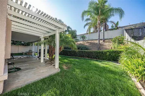 Exterior - 1040 Trailview Ln, Corona, CA 92881 photo 3 of 8