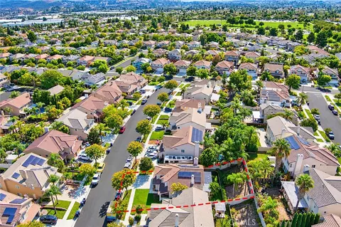 View/Area - 1040 Trailview Ln, Corona, CA 92881 photo 6 of 7