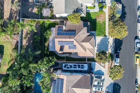 View/Area - 1040 Trailview Ln, Corona, CA 92881 photo 1 of 7
