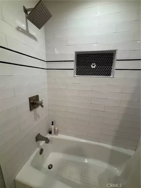 Bath - 10746 Knott Ave, Stanton, CA 90680 photo 4 of 4