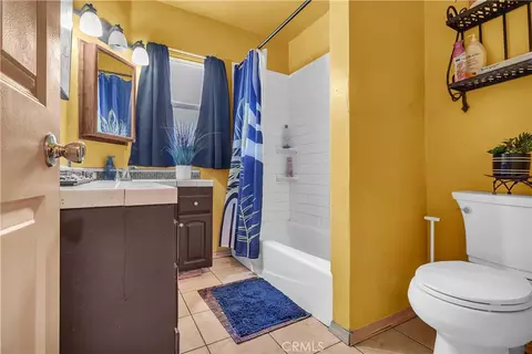 Bath - 3023 E 64th St, Long Beach, CA 90805 photo 1 of 2