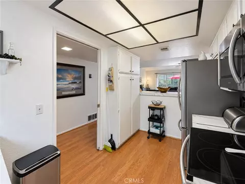 Kitchen - 6681 Caro St #75, Paramount, CA 90723 photo 3 of 3