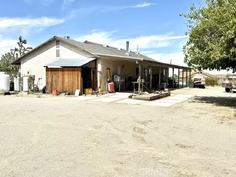 Exterior - 12285 Riggins Rd, Phelan, CA 92371 photo 11 of 12