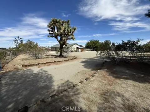 Exterior - 12285 Riggins Rd, Phelan, CA 92371 photo 3 of 12