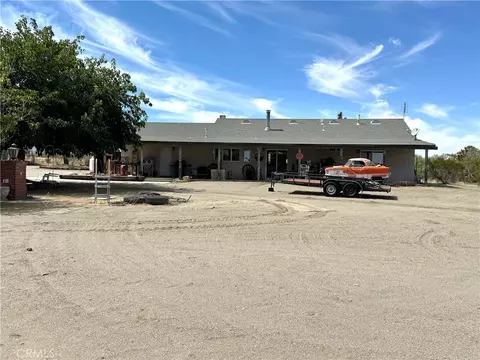 Exterior - 12285 Riggins Rd, Phelan, CA 92371 photo 7 of 12